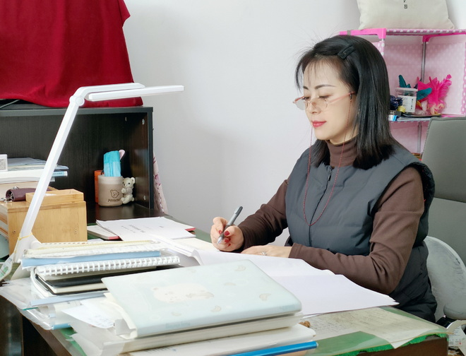 兰化一中首届三八红旗手获奖教师风采展二