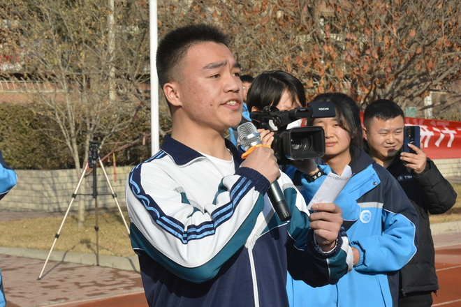 六十一中举行2022年春季学期开学典礼暨高考百日誓师大会 - 兰化一中